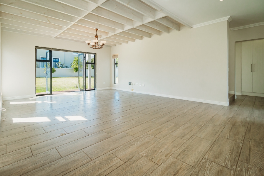 3 Bedroom Property for Sale in Kraaibosch Country Estate Western Cape